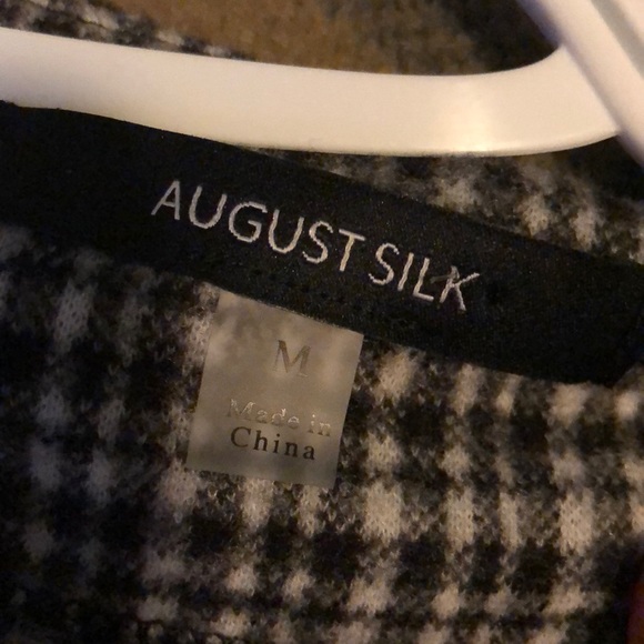 NWOT soft, fuzzy short sleeve sweater - Picture 3 of 6